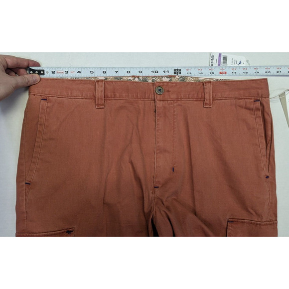 Tommy Bahama Shorts 38 MENS Desert Red Cargo Pocket - Picture 6 of 9